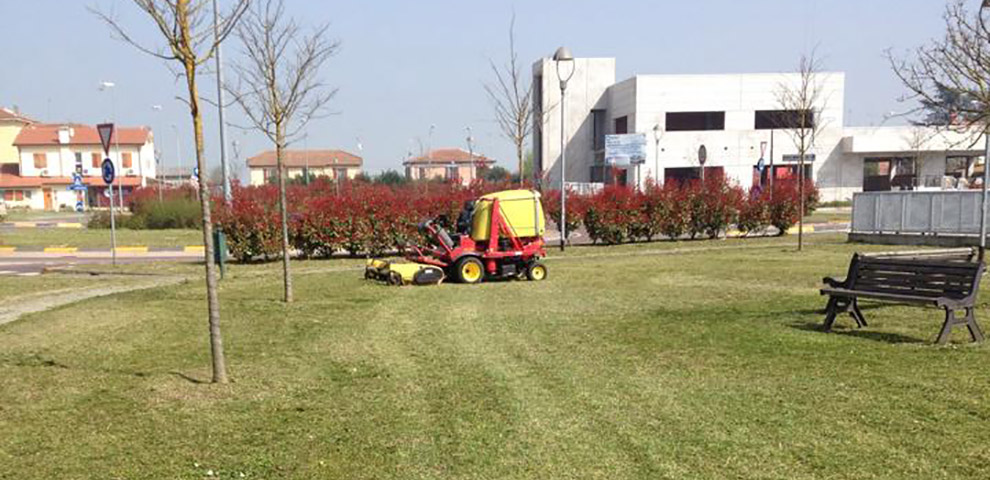 manutenzione aree verdi Bologna