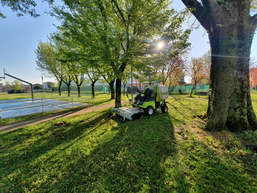 Una Nuova Stagione di Sfalci e cura dei vostri spazi verdi